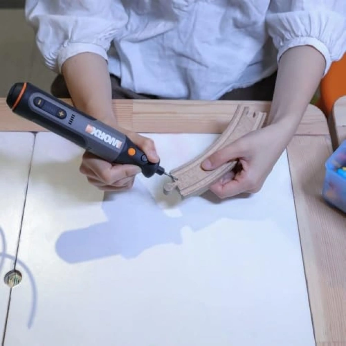 8 Volt Devir Ayarlı Elektrikli Gravür Makinesi, 21 Parça Aksesuar ile