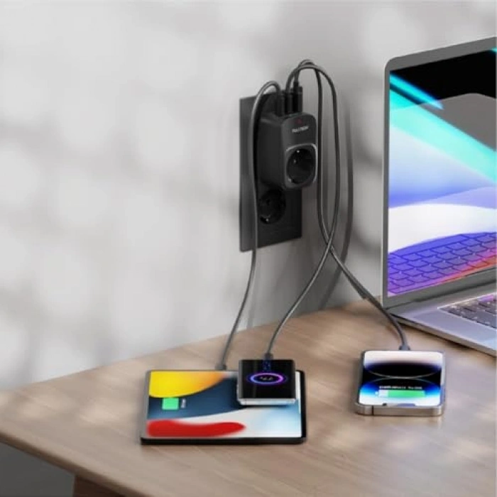 Akım Korumalı Duvar Prizi, 3680W Güç, 16A ve 2 USB Girişi