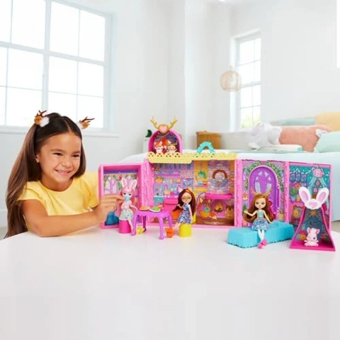 Ana Karakter Bebekler Evi, Oyuncak