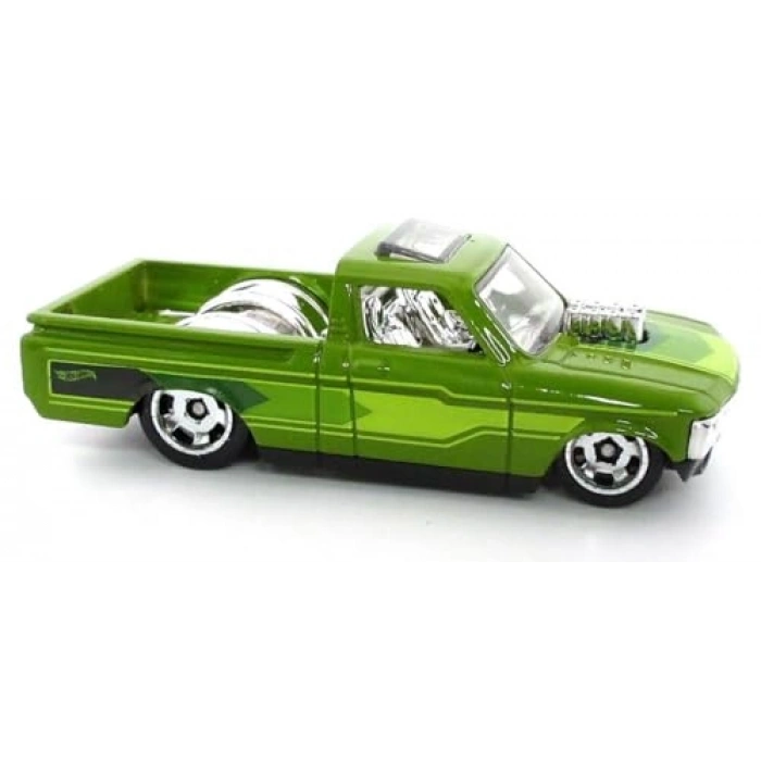 Chevrolet Custom 72 LUV Tekli Araç ile Hızlı Yarış Keyfi