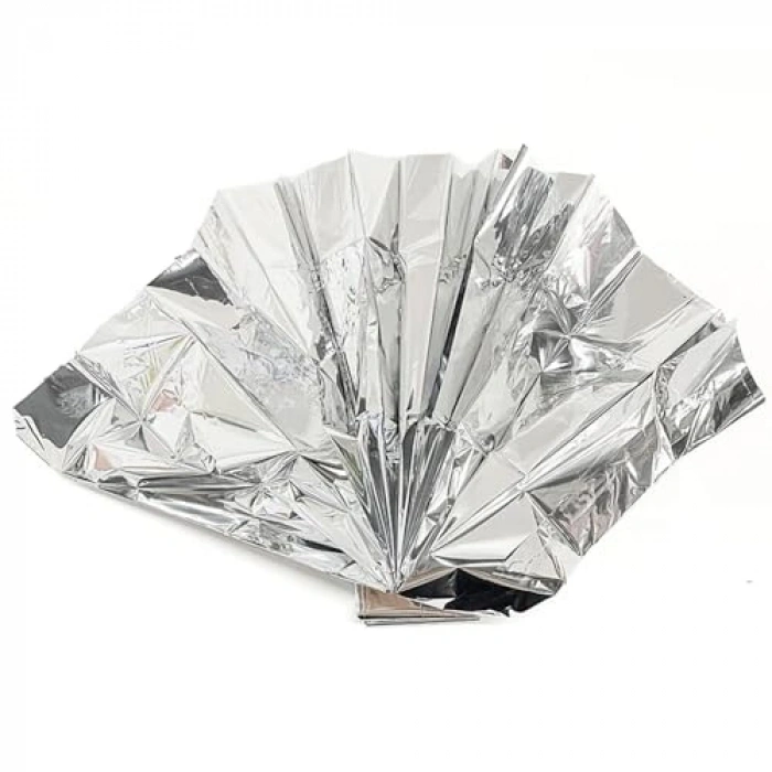 Çift taraflı acil durum battaniyesi, 130 cm x 210 cm ölçülerde