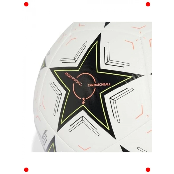 Dayanıklı Antrenman Futbol Topu (Beyaz)