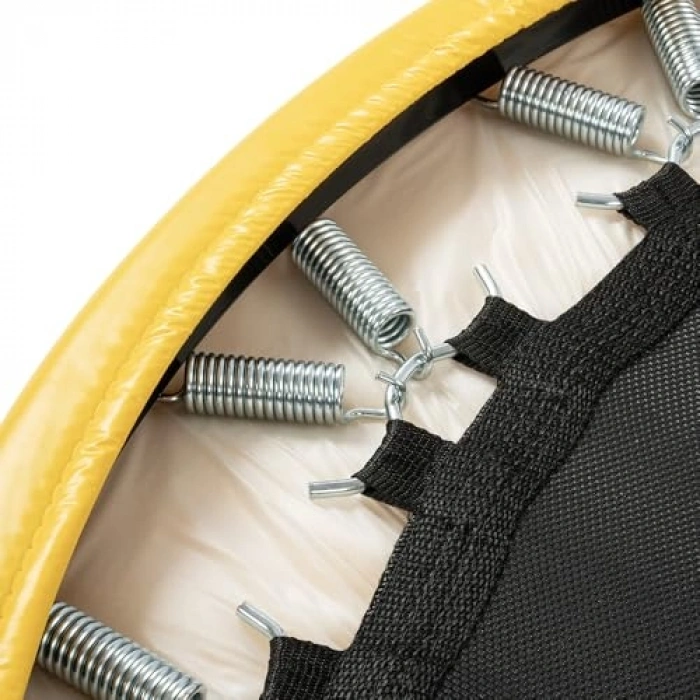 Eğlenceli Egzersiz Aracı Olarak Kullanılan Trambolin