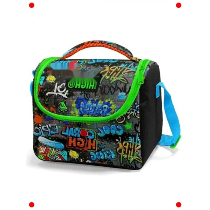 Erkek Çocuk Grafiti Desenli Yalıtımlı Beslenme Çantası