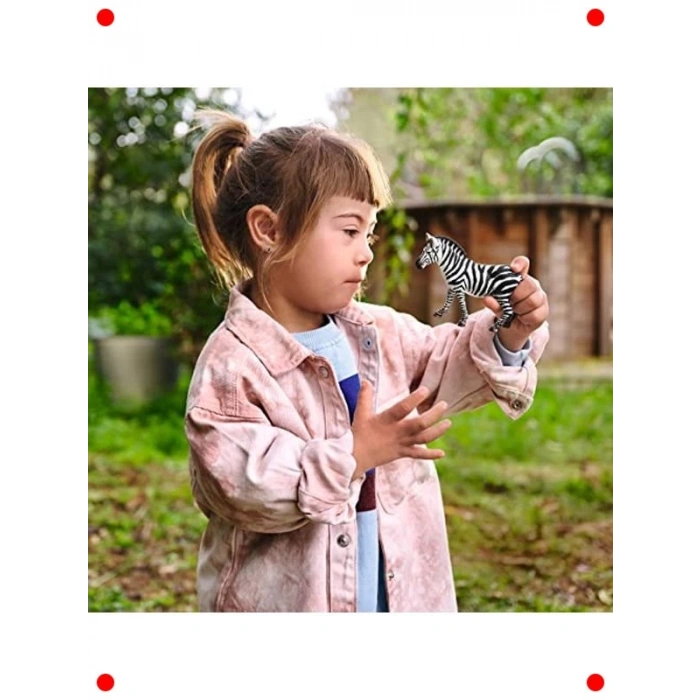 Gerçekçi Dişi Zebra Oyuncak Figürü