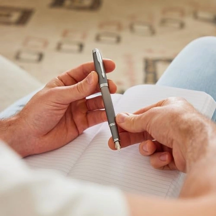 Gri Renkli CT Dolma Kalem, Orta Uç