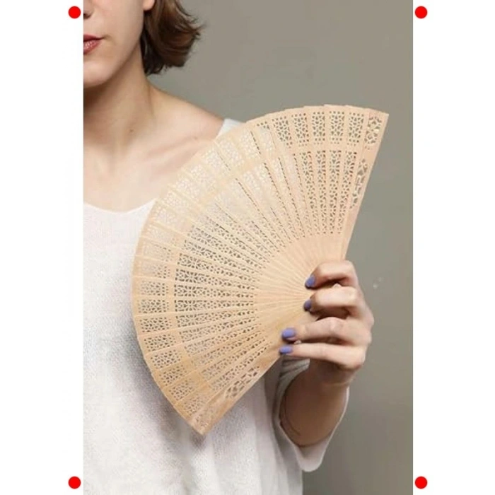 Hafif Ahşap El Yelpazesi - Doğal ve Estetik