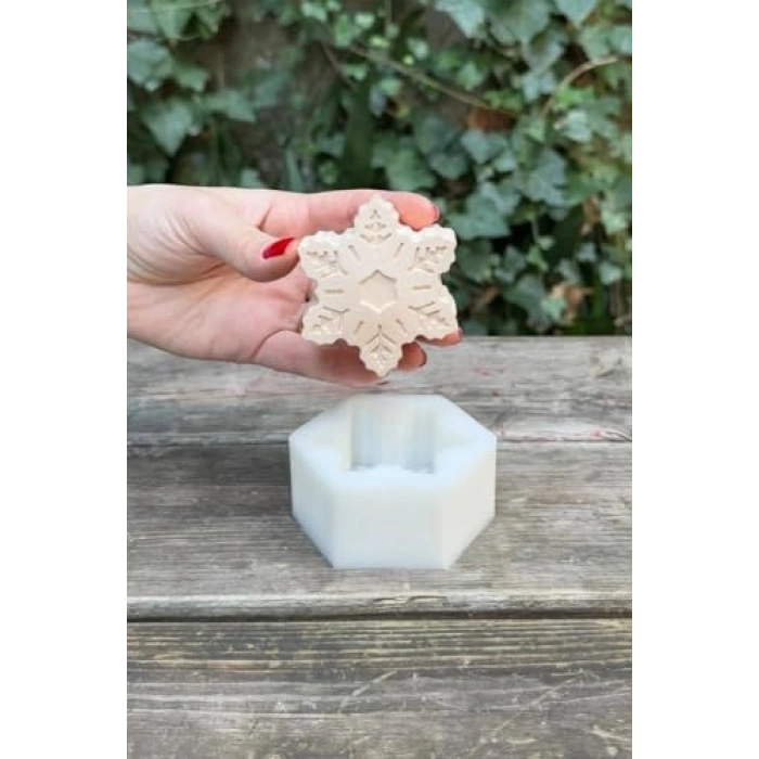 Kar Tanesi Mum Kalıbı: Silikon Tasarım