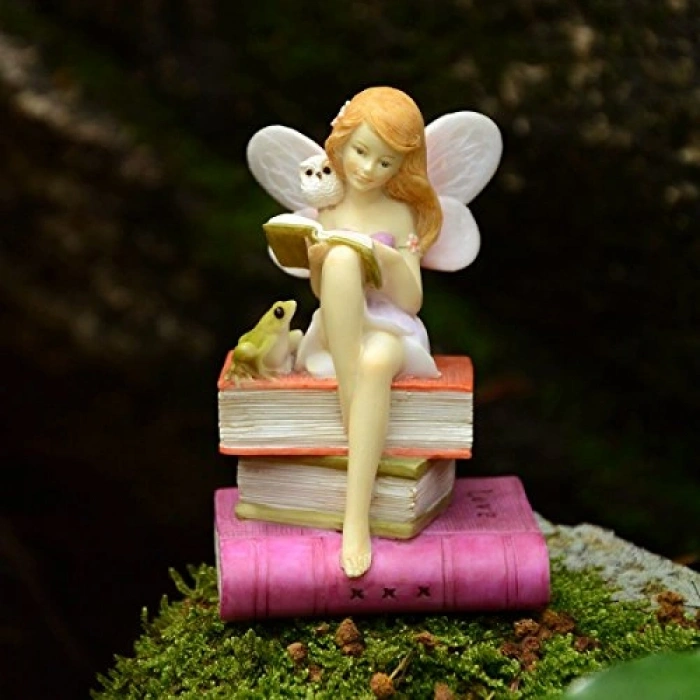 Kitaplar Üzerinde Okuyan Peri Kurbağa Heykeli