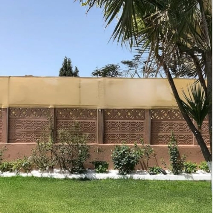 Krem Renkli Çit Filesi, 2 M x 4 M Ölçülerde %95 Görüntü Kesme Özelliği