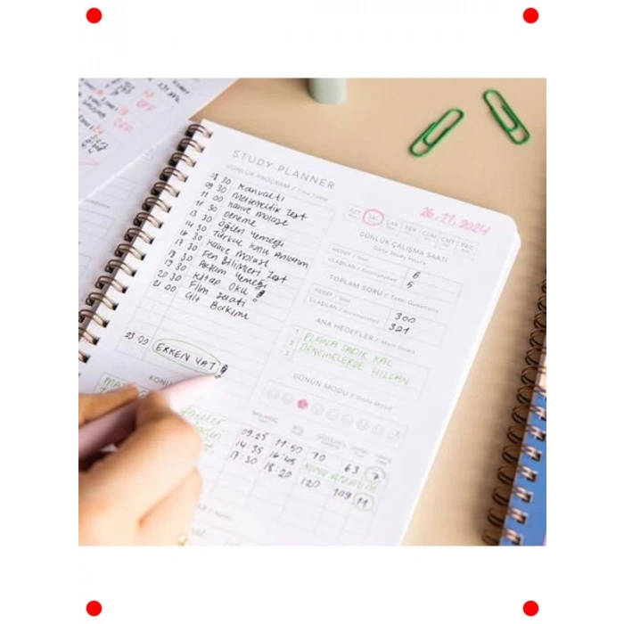 Leopar Desenli Süresiz Masaüstü Planlayıcı Seti (A4, 3lü)