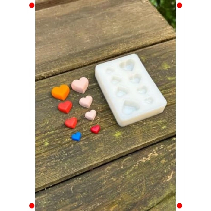 Mini Kalp Şekilli Silikon Mum Kalıbı Seti (8 Adet)