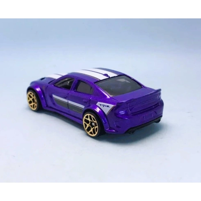 Mor Metalik 20 cm Dodge Charger Hellcat Kısa Kart Model
