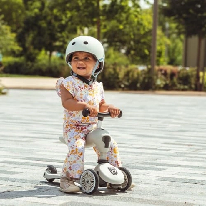 Oturaklı Çocuk Scooter, Açık Gri Renk