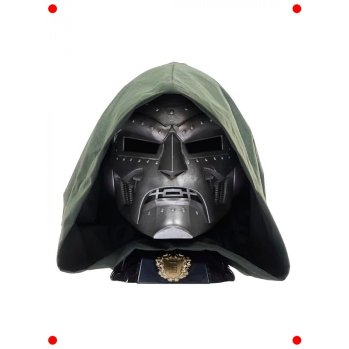 Premium Doktor Doom Rol Yapma Kaskı Yetişkin
