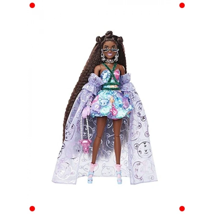 Şık Elbiseli Moda Bebek - Mor Kostümle Göz Kamaştırıyor