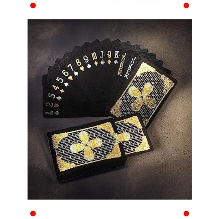 Şık Kuru Kafa Tasarımlı Oyun Kartları Destesi