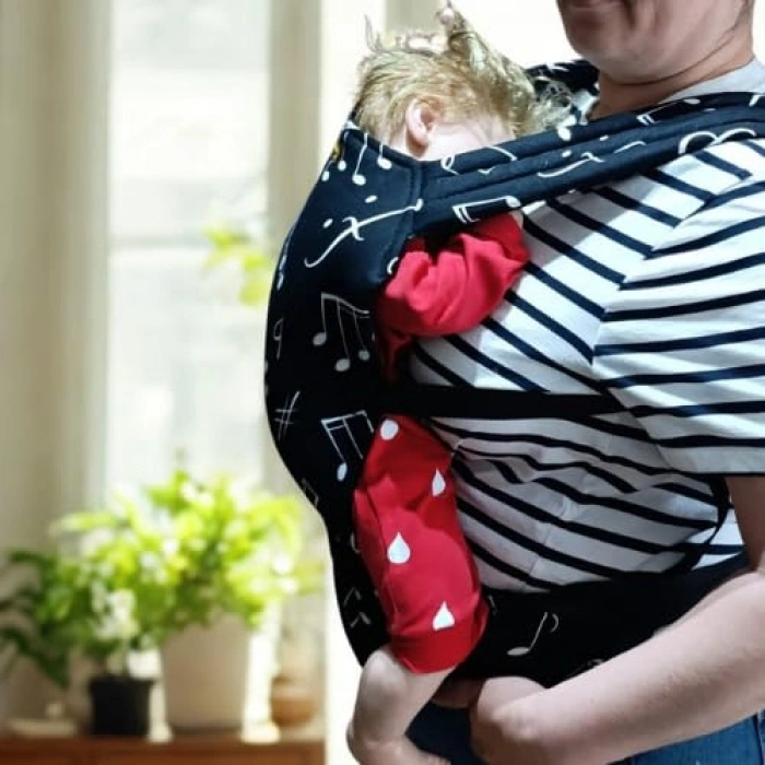 Siyah Bebek Taşıma Aparatı, Ergonomik ve Kullanışlı