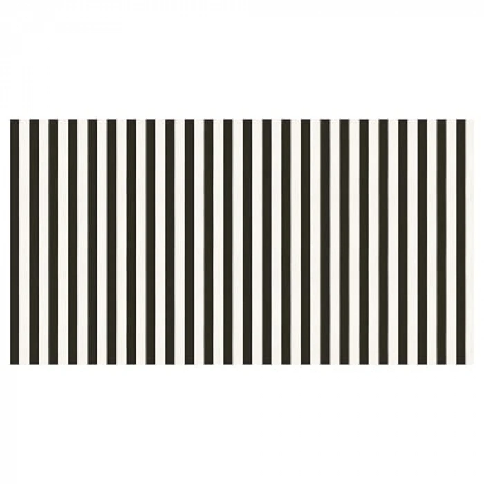 Siyah Çizgili Masa Örtüsü, Şık Tasarım