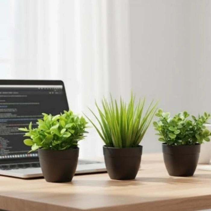 Üçlü Yapay Sukulent Seti - 8 cm Saksı, Gerçekçi Görünüm, Ev ve Ofis Dekoru