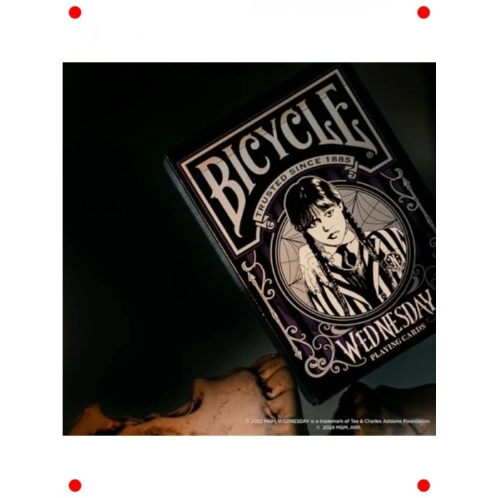 Wednesday Temalı Premium Oyun Kartları