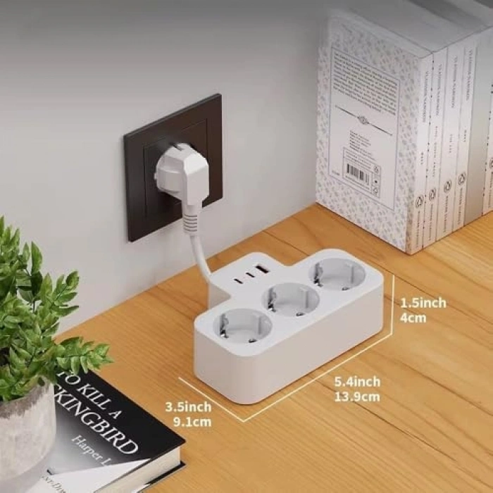 Yüksek Voltaj Korumalı Duvar Prizi, 3 Soket ve USB Girişleriyle