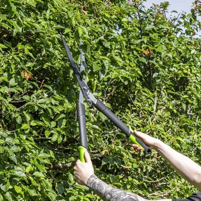 Yumuşak Saplı Karbon Çelik Bıçaklı Çit Makası
