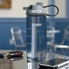 0.6 Litre Kapasiteli Kırmızı Renk Unisex İçecek Şişesi