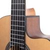 Klasik Gitar, Dayanıklı Malzeme ve Tasarım