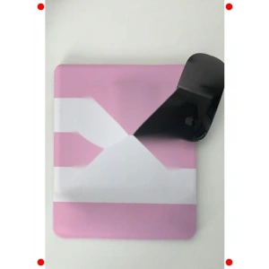 #GirlBoss Tasarımlı Mouse Altlığı: Masaüstüne Güç Katın