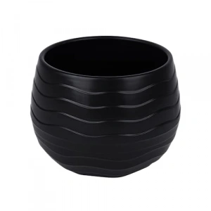 Dallı Gri Plastik Çiçek Saksısı ile Şık Bitki Sunumu