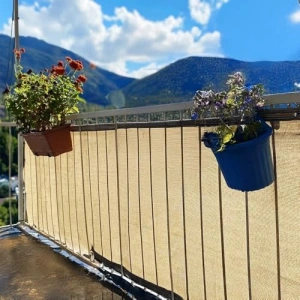 Krem Renkli Çit Filesi, 2 M x 4 M Ölçülerde %95 Görüntü Kesme Özelliği