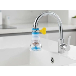 Pervaneli ve filtreli ayarlanabilir musluk başlığı