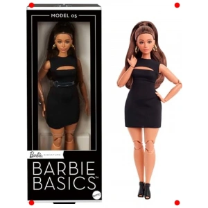 Siyah Elbiseli, Esnek Eklemli Koleksiyonluk Bebek