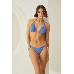 Arias Closet Özel Tasarım Fitilli Boyundan Bağlamalı Mavi Üçgen Bikini Takımı
