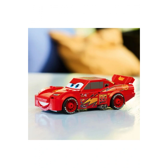 LEGO ® Speed Champions | Şimşek McQueen 77255 – 9+ Yaratıcı Oyuncak Yapım Seti (270 Parça)