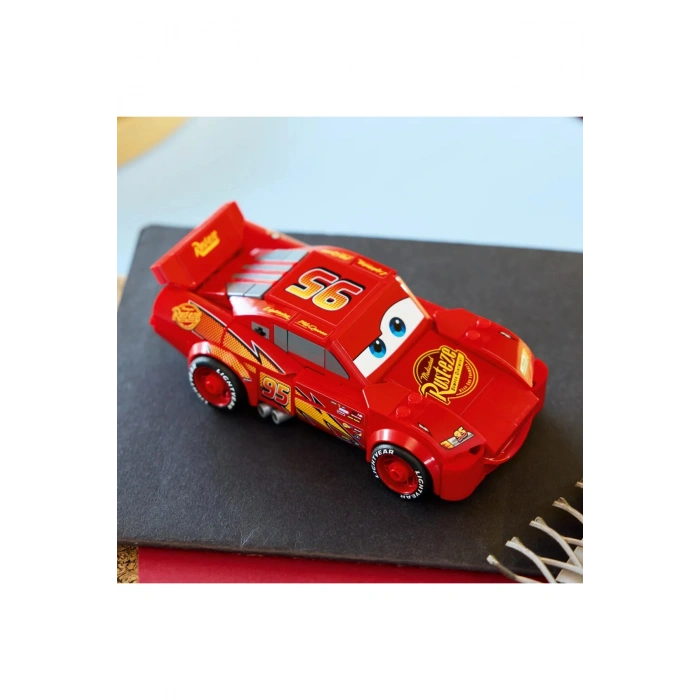 LEGO ® Speed Champions | Şimşek McQueen 77255 – 9+ Yaratıcı Oyuncak Yapım Seti (270 Parça)