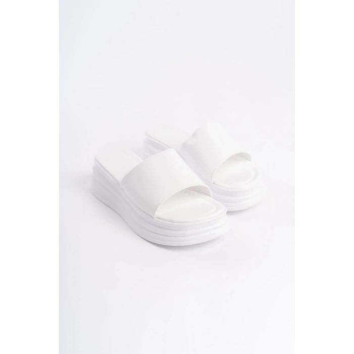 ALICE Düz Topuklu Kalın ve Ortopedik Taban Kadın Terlik CBT - Beyaz