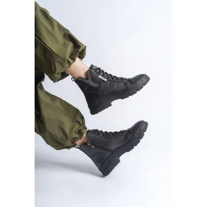 AMBER Bağcıklı Fermuarlı Ortopedik Taban Kadın Bot  CST - Siyah