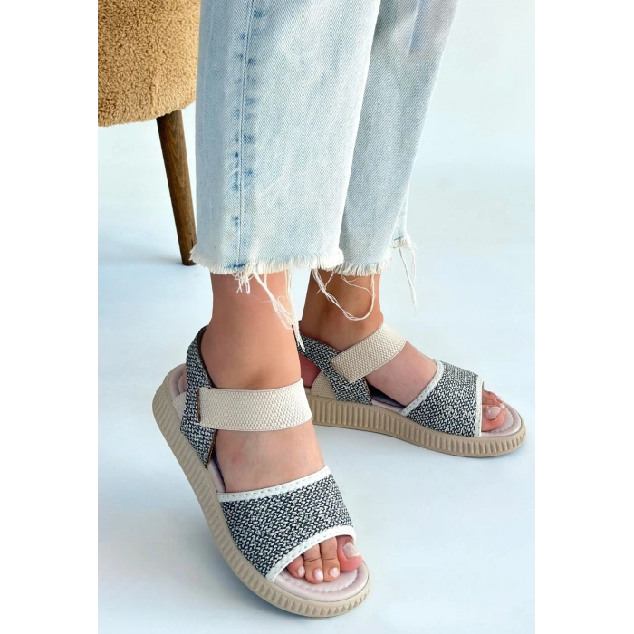 Jake Siyah Hasır Cilt Sandalet