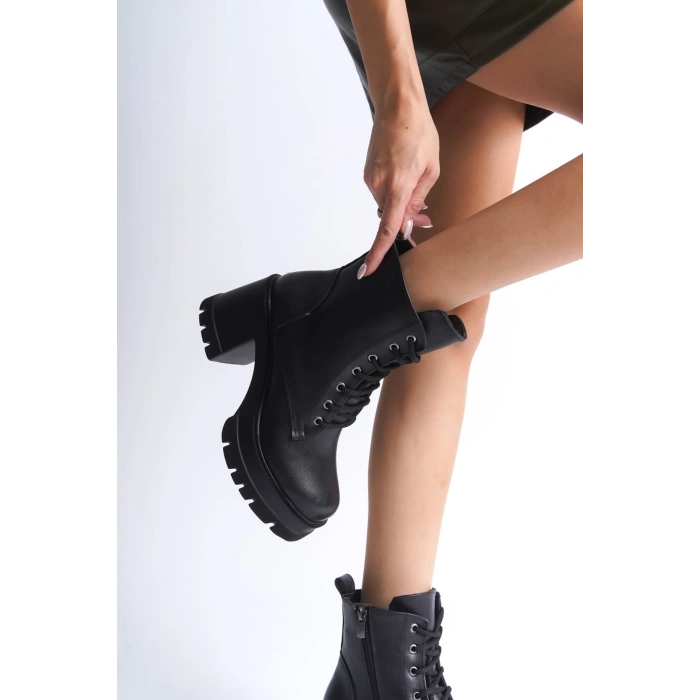 LAUREN Bağcıklı Fermuarlı Ortopedik Taban Topuklu Kadın Bot CST - Siyah