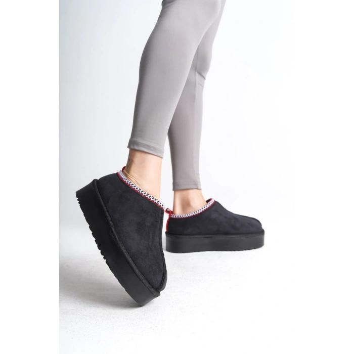 LEILA Bağcıksız Düz ve Kalın Taban İçi Kürklü Kısa Süet Kadın Bot  SST - Siyah