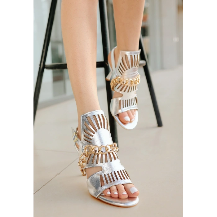 Lidya Bordo Rugan Topuklu Ayakkabı