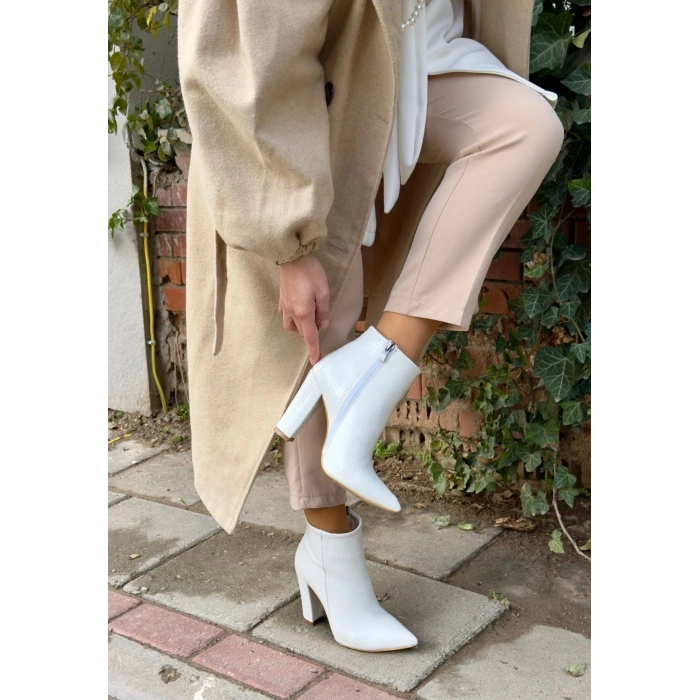 Loora Siyah Cilt Topuklu Bot