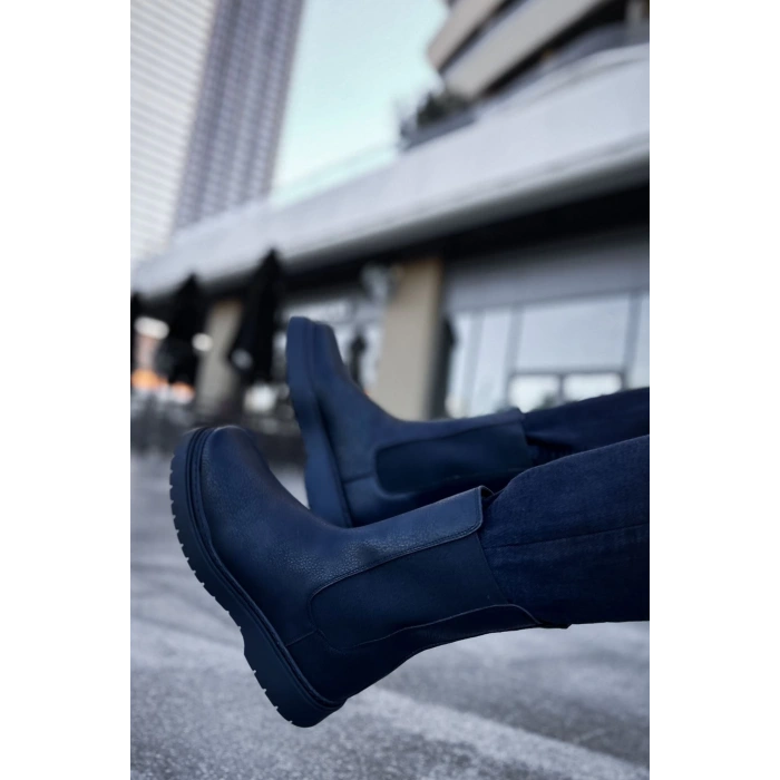 MN223 - CST Alaska Erkek Bot SIYAH