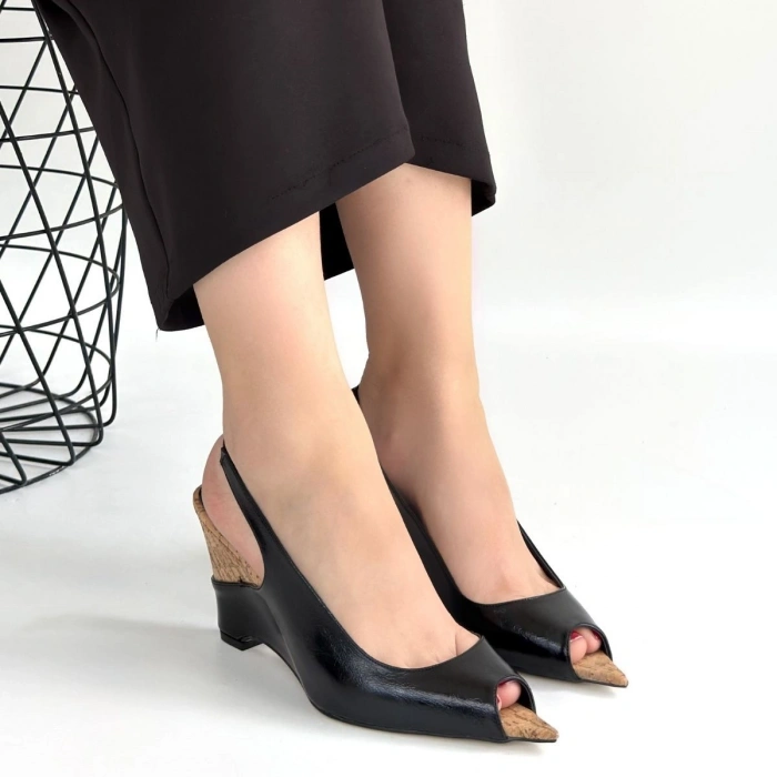 Nemba Bej Rugan Dolgu Topuk Ayakkabı