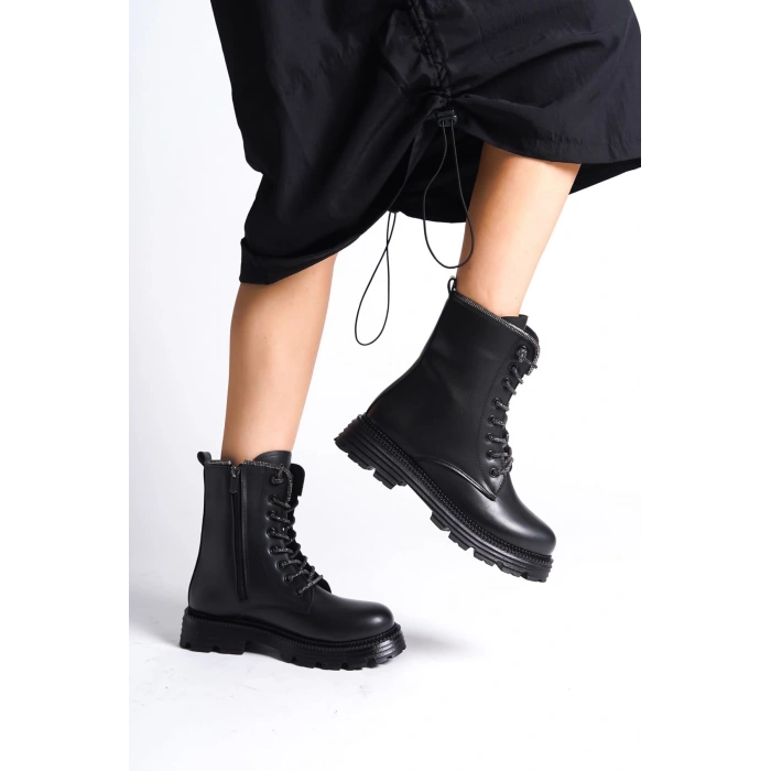 PAMELA Bağcıklı Fermuarlı Ortopedik Taban Taşlı Kadın Bot CST - Siyah