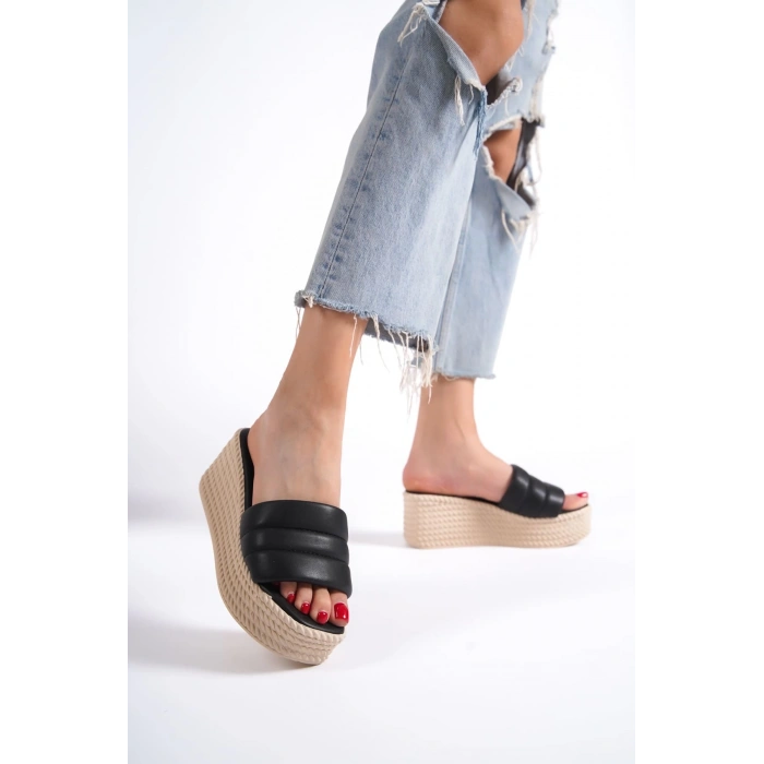 REINA Dolgu Topuklu Ortopedik Taban Hasır Görünümlü Kadın Terlik CKT - Siyah