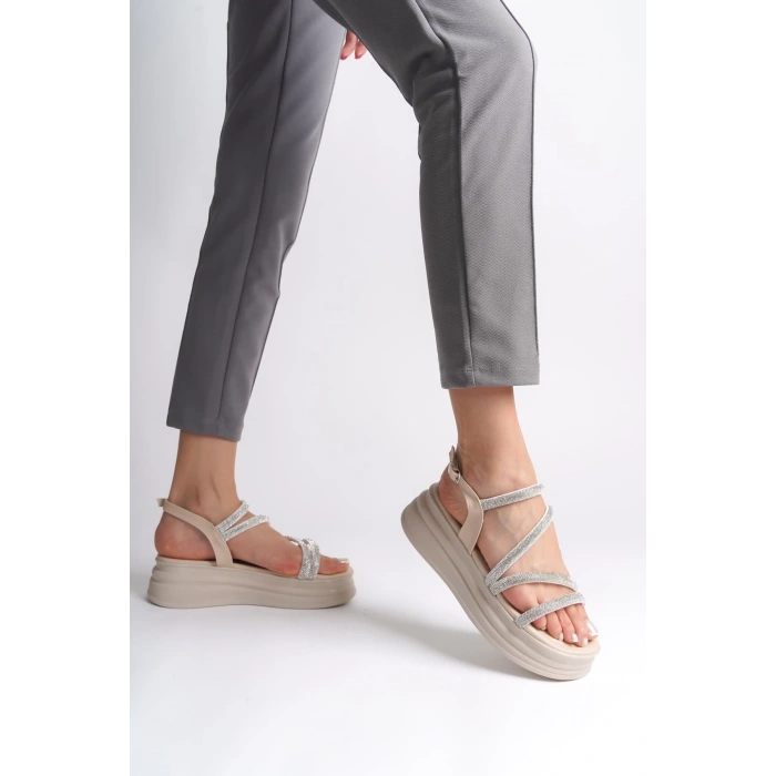 RILEY İnce Tokalı Taşlı Şeritli Ortopedik Taban Kadın Sandalet  CKT - Krem