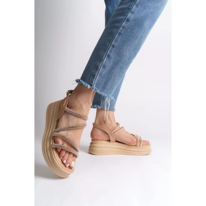 RILEY İnce Tokalı Taşlı Şeritli Ortopedik Taban Kadın Sandalet CTT - Ten